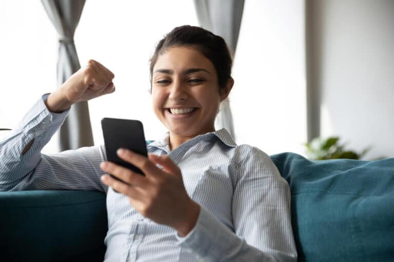 Entenda como funciona o empréstimo usando o celular como garantia